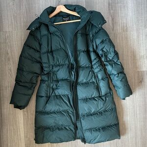 Athleta Downtown Puffer Parka, Cypress Green, LG Tall